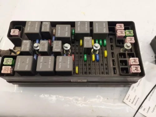 2005-2006 Ford Mustang Fuse Box Engine OEM - Used