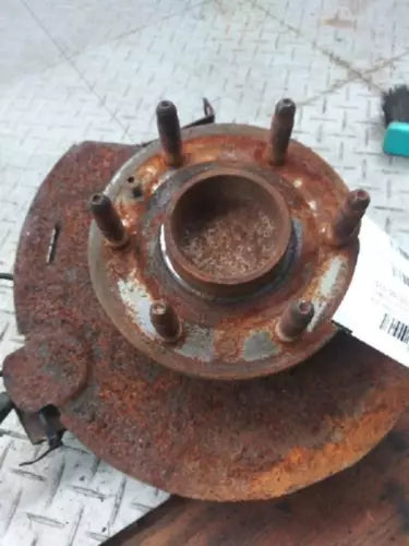 2007-2014 Cadillac Escalade Driver Left Front Spindle Knuckle OEM - Used
