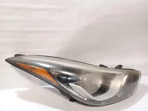 2014-2016 HYUNDA ELANTRA Front RIGHT Headlamp Assembly Reflector OEM - Used