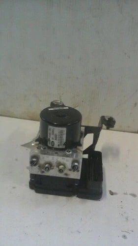 2008-2009 Land Rover R2 Anti Lock Brake Pump - Used OEM Auto Part
