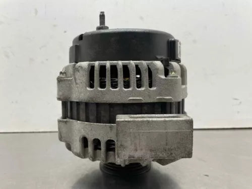 2002-2005 GMC Truck Envoy Alternator Generator Charging Assembly Engine Oem - Used