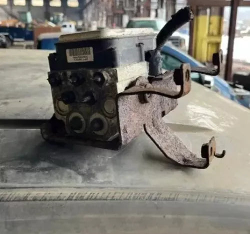 06-07 GMC Sierra 2500 3500 4WD ABS Anti-Lock Brake Pump Assembly OEM gmc