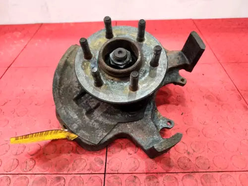 2003-2004 DODGE DAKOTA Passenger RH Spindle Knuckle Assembly 4x2 OEM - Used