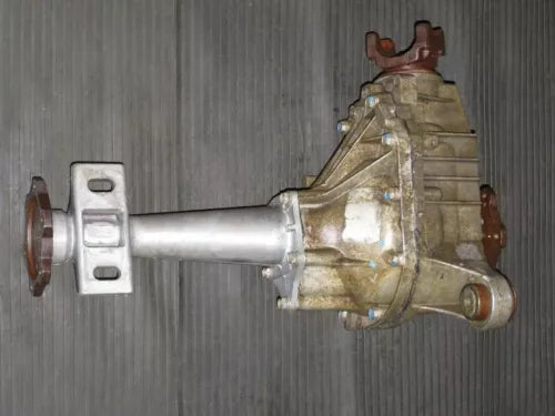 2002-2006 CARRIER DIFFERENTIAL 3.73 RATIO CADILLAC ESCALADE YUKON - Used OEM Auto Part