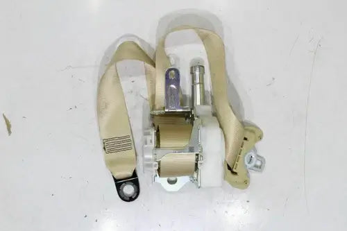 2014-2019 Toyota Corolla Front Left Driver Seat Belt Retractor Tan Sedan Oem - Used
