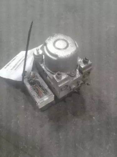 2005-2006 Toyota Tundra ABS Anti Lock Brake Actuator Pump OEM - Used