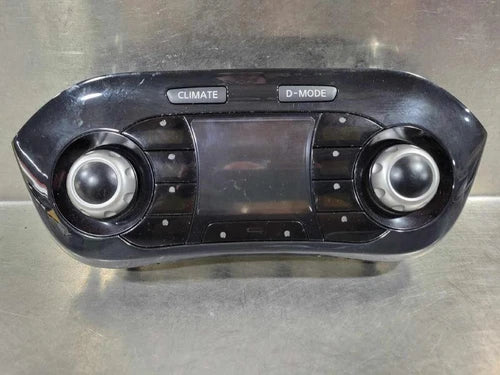 2011-2014 Nissan Juke Front Automatic AC Heater Temperature Control OEM - Used