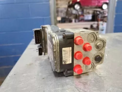 2005 Dodge Ram Pickup 2500 5.7L ABS Anti-Lock Brake Pump Assembly w/Warranty - Used OEM Auto Part