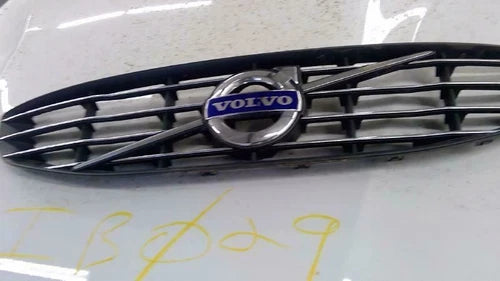 14-18 Volvo V60 S60 Front Grill Assembly w/o Collision Warning 15 16 17 2018 - Used OEM Auto Part