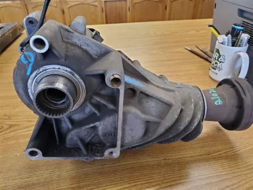 2001-2005 Mazda Tribute Transfer Case Assembly AT - Used OEM Auto Part