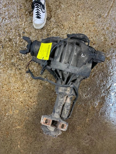 2001-2010 Chevy Silverado 2500 3500 Front Differential Carrier Assy 4.10 Ratio - Used OEM Auto Part