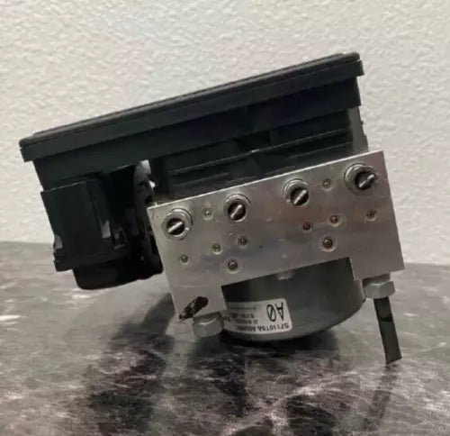 2016-2018 Honda Civic ABS Anti-Lock Brake Pump Control Module Actuator Assembly - Used OEM Auto Part