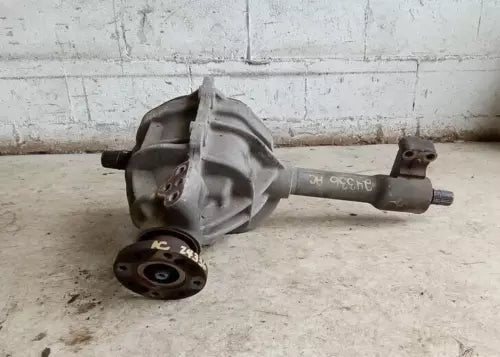 2004-2009 Dodge Durango Front Axle Differential Carrier Assembly 3.92 ratio USED OEM