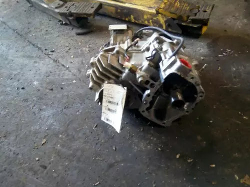 1998-2002 Isuzu Trooper Transfer Case Assembly OEM - Used