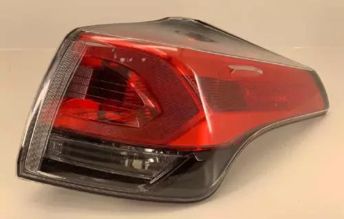 2016-2018 TOYOTA RAV4 RH QUARTER PANEL MOUNTED PASSENGER TAIL LIGHT W/O LED - Used OEM Auto Part