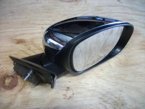 2005-2010 Chrysler 300 Passenger Side RH Electric Door Mirror Assembly OEM - Used
