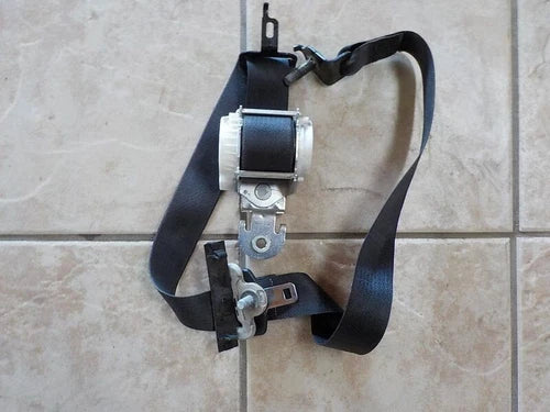 2013-2023 Dodge Ram 3500 Front Left Driver Seat Belt Retractor Black Oem - Used