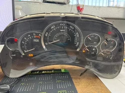 2003-2005 Cadillac Escalade ESV EXT Speedometer Gauges Cluster W/Warranty.. - Used OEM Auto Part
