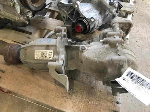 17 18 Lincoln MKZ Rear Differential Carrier w/o Torque Vectoring System Warranty - Used OEM Auto Part