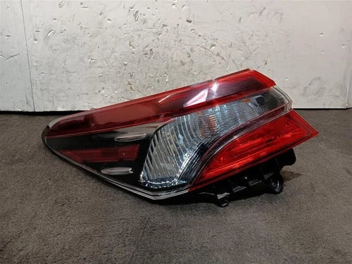 2018-2024 Toyota Camry Left Side Driver Side Tail Light Assem Quarter Panel Oem - Used