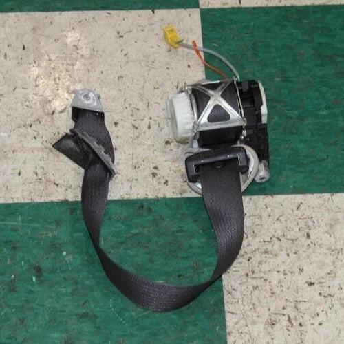 2013-14 Chevy Tahoe Silverado 1500 Front LH Driver Seat Belt Retractor Black Oem - Used