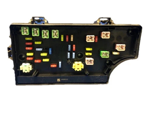 2008 2009 Chrysler Sebring Avenger Fusebox Fuse Box Relay Module P68047964AA - Used OEM Auto Part