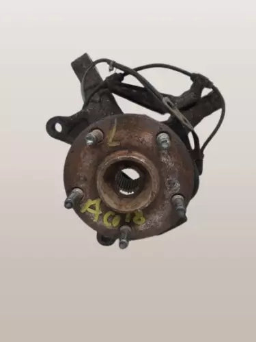 2001-2005 Toyota Rav4 Front Right Passenger Spindle Knuckle Assembly Oem - Used