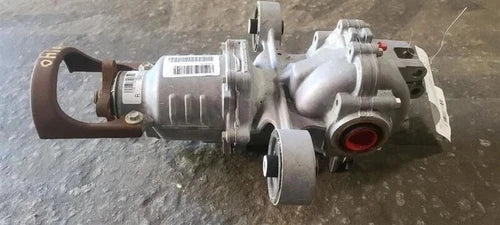 2005-2006 Chevrolet Equinox AWD Rear Axle Differential Carrier Assembly - OEM. - Used