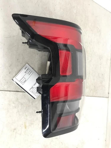 2022 2023 NISSAN FRONTIER LEFT DRIVER SIDE TAIL LIGHT ASSEMBLY OEM - Used