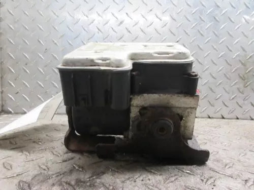 2006-2007 GMC Sierra 1500 ABS 4 Wheel ABS LH Frame Below Cab W/O Traction Contrl - Used OEM Auto Part