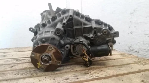 2004-2005 Ford Explorer Transfer Case Assembly OEM - Used