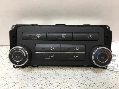 2008-2011 Nissan Titan SE Crew Cab AC Heater Temperature Climate Control Oem - Used
