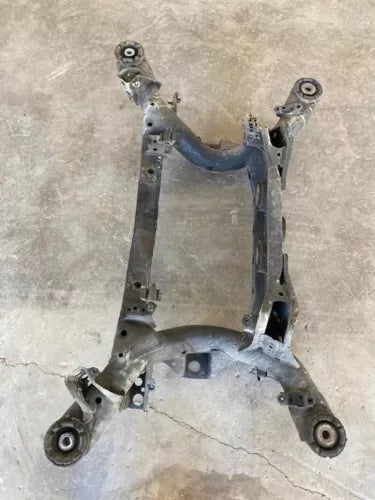 2001-2006 Lexus LS430 Rear Engine Cradle Suspension Crossmember Assembly Used OEM
