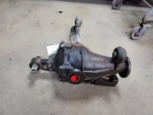 2006-2010 Jeep Commander Cherokee Front Differential Carrier 3.73 Ratio Oem - Used