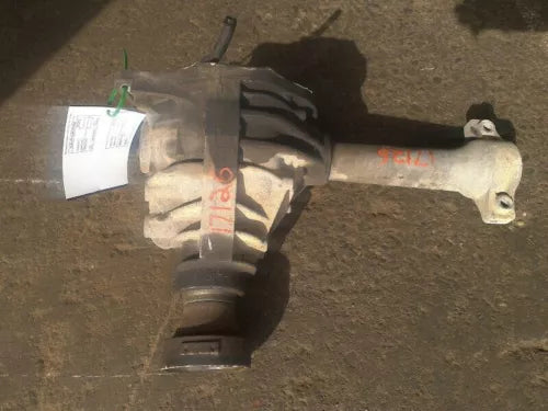 2002-2007 Jeep Liberty Front Differential Carrier Assembly 3.73 ratio OEM - Used