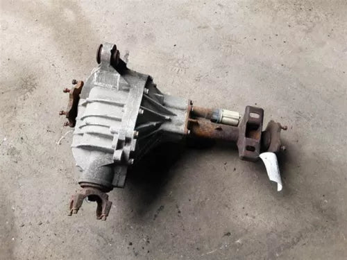 1999-2010 GMC Sierra 2500 Pickup Front Axle Differential Carrier 3.73 Ratio - Used OEM Auto Part