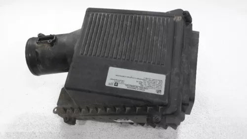 2017-2020 Chevrolet Suburban 1500 Air Cleaner Filter Intake Box Cleaner OEM - Used