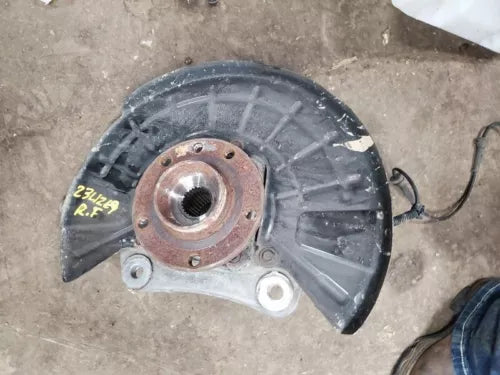 2014-2018 Jeep Cherokee Front Right Passenger Spindle Knuckle Assembly 4x4 AWD - Used OEM Auto Part