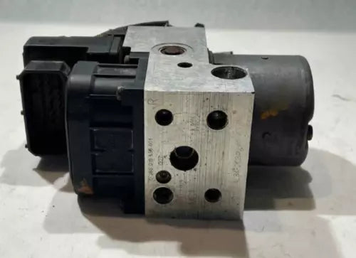 2004-2005 Ford F150 ABS Anti-Lock Brake Pump Control Module Assembly 4x2 - Used OEM Auto Part