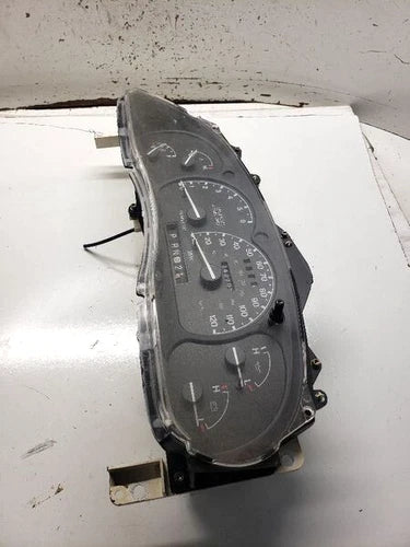 1996-1997 Ford Explorer Speedometer Cluster MPH tachometer OEM - Used