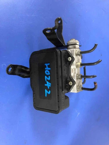 2009-2010 Honda Fit ABS Anti Lock Brake Actuator Pump OEM - Used