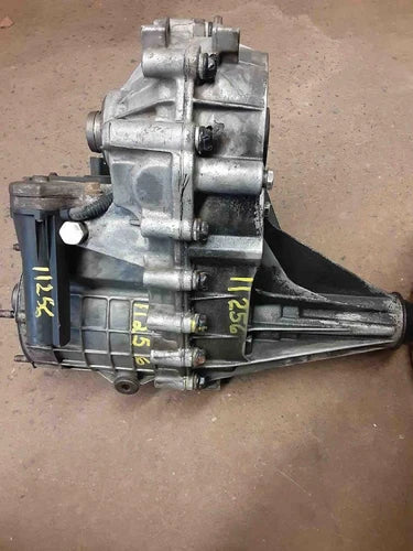 1999-2002 Chevy Silverado / Tahoe Transfer Case Electric Shift - Used OEM Auto Part