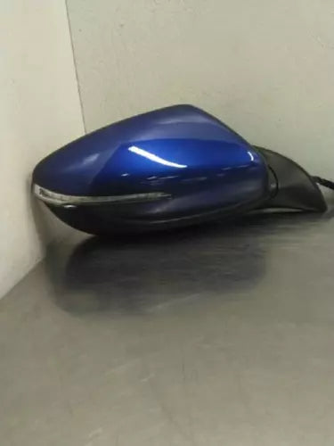 2018 Kia Forte RH Passenger Side View Mirror Turn Signal Assembly OEM - Used