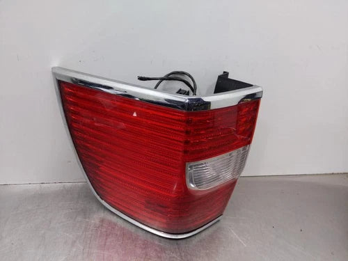 LINCOLN NAVIGATOR Passenger Side Tail Light Assembly RH Right 2007-2014 - Used OEM Auto Part