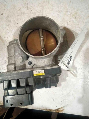 2004 Pontiac Grand Prix Throttle Body Valve Assembly Use - Used OEM Auto Part
