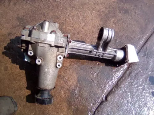 2006-2008 Suzuki Vitara Front Differential Carrier Assembly Grand, AT OEM - Used