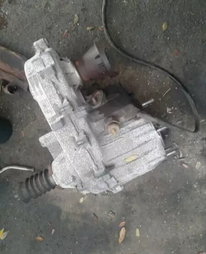 2005 2006 2007 Jeep Liberty Transfer Case Assembly Model 242 (Select Trac) Used OEM