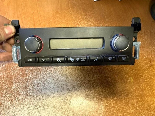 2005-2013 Chevrolet Corvette A/C Heater Temperature Climate Control opt CJ2 OEM - Used