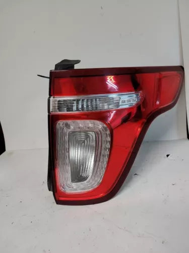 2013-2015 Ford Explorer Rear Right Passenger Side Tail Light Police Package Oem - Used