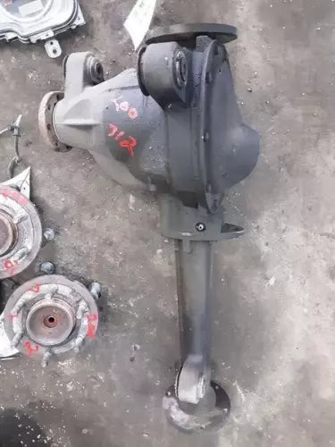 2004-2005 Ford F150 Front Axle Differential Carrier Assembly 3.73 ratio OEM - Used